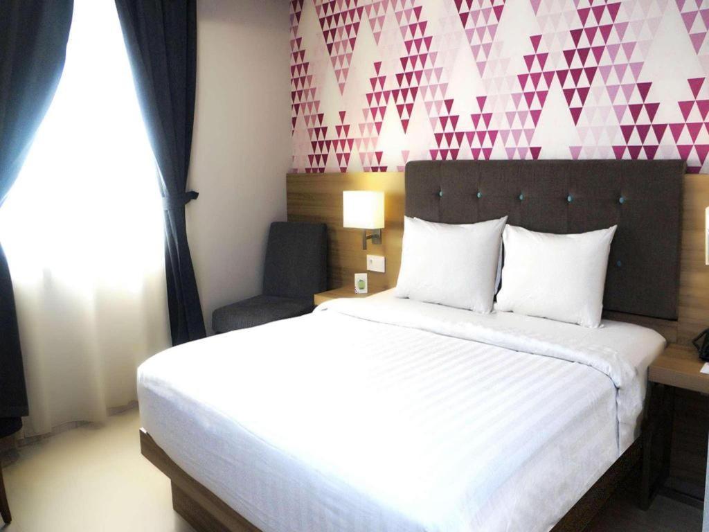 Hotel Orchardz Gajah Mada 3*